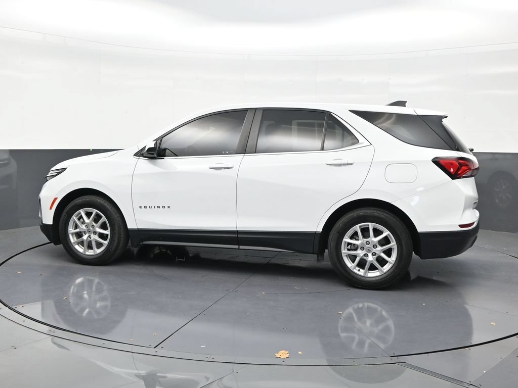 Used 2023 Chevrolet Equinox LT FWD image 2