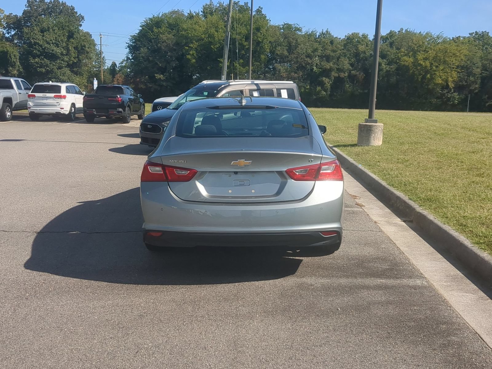 Used 2024 Chevrolet Malibu LT FWD image 4