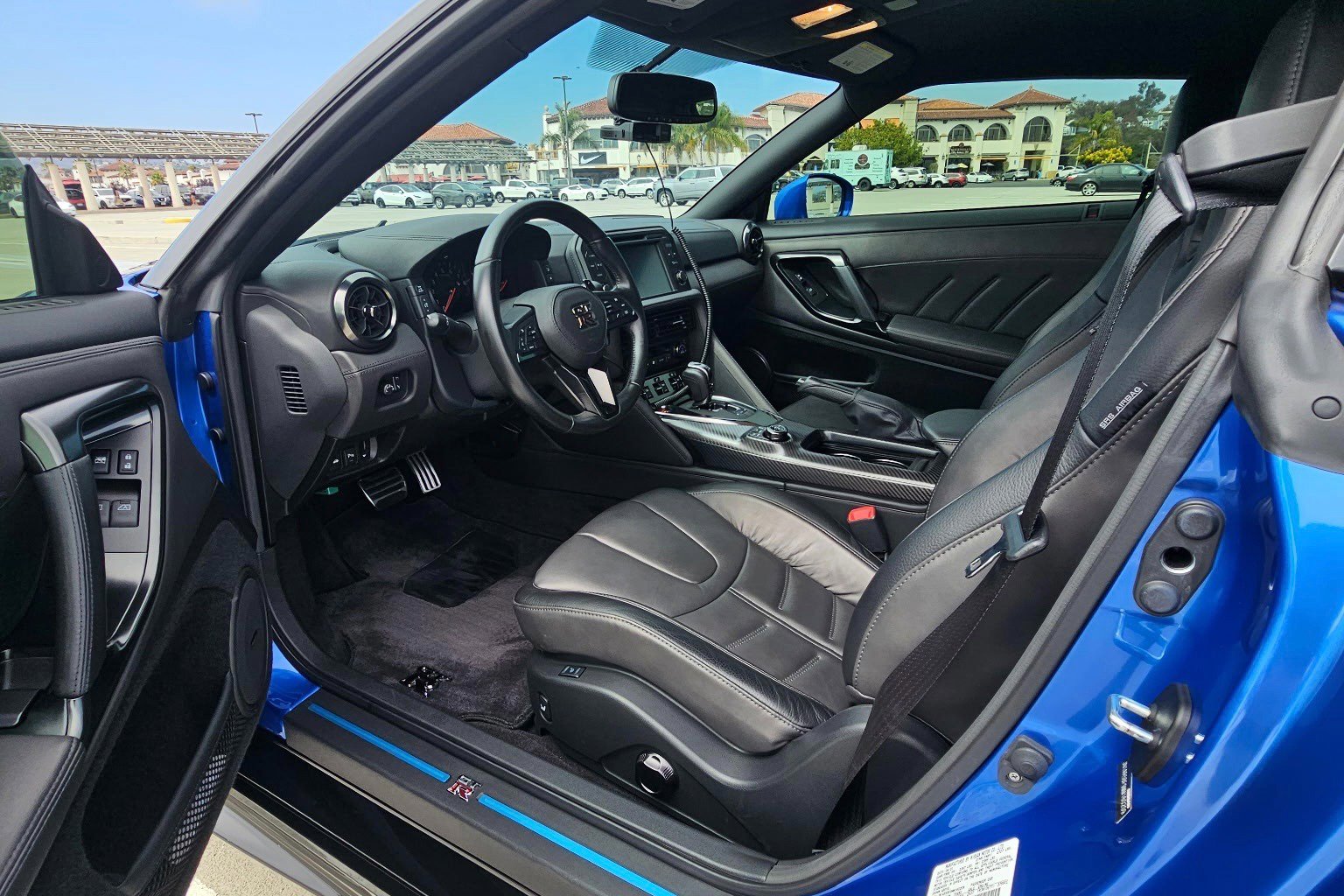 Used 2021 Nissan GT-R Premium AWD/4WD image 3