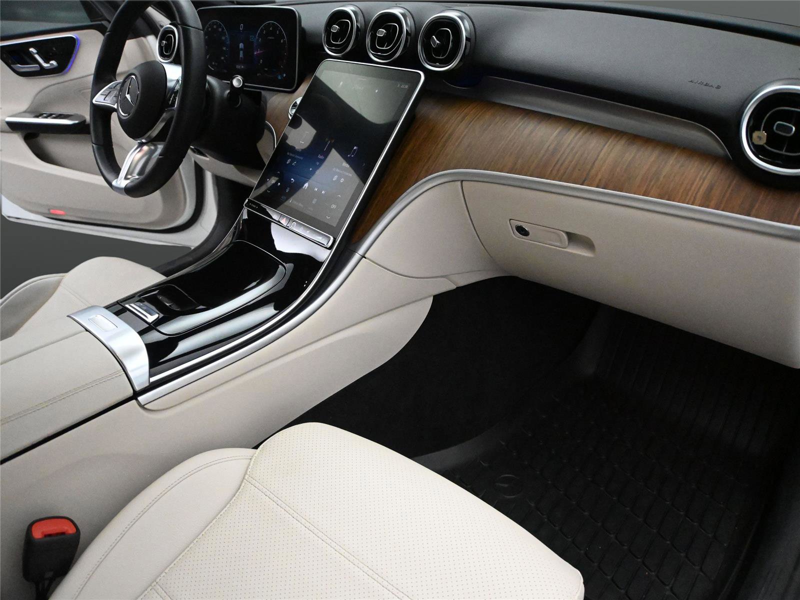 Used 2023 Mercedes-Benz C 300 4MATIC Sedan image 23