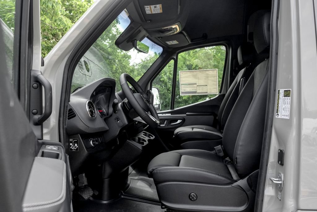 New 2026 Mercedes-Benz Sprinter 2500 image 12