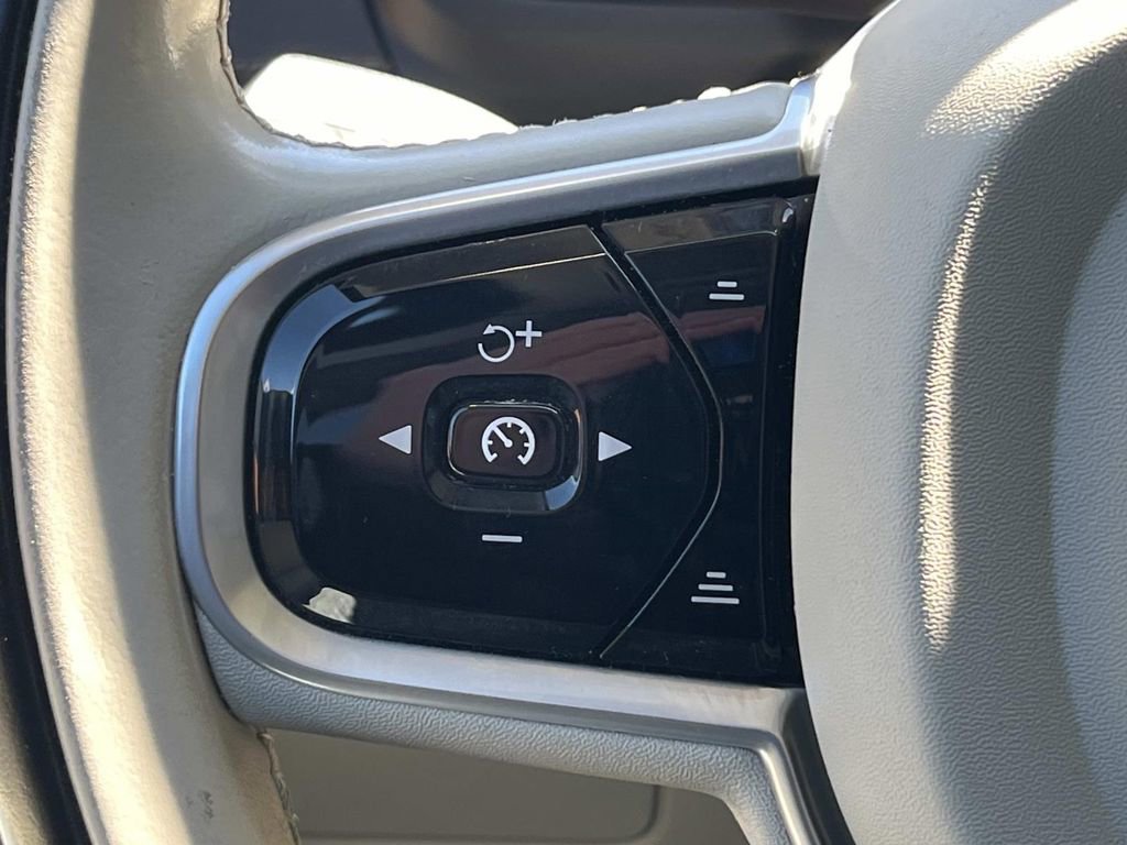 Used 2019 Volvo XC90 T6 Inscription w/ Protection Package Premier image 31