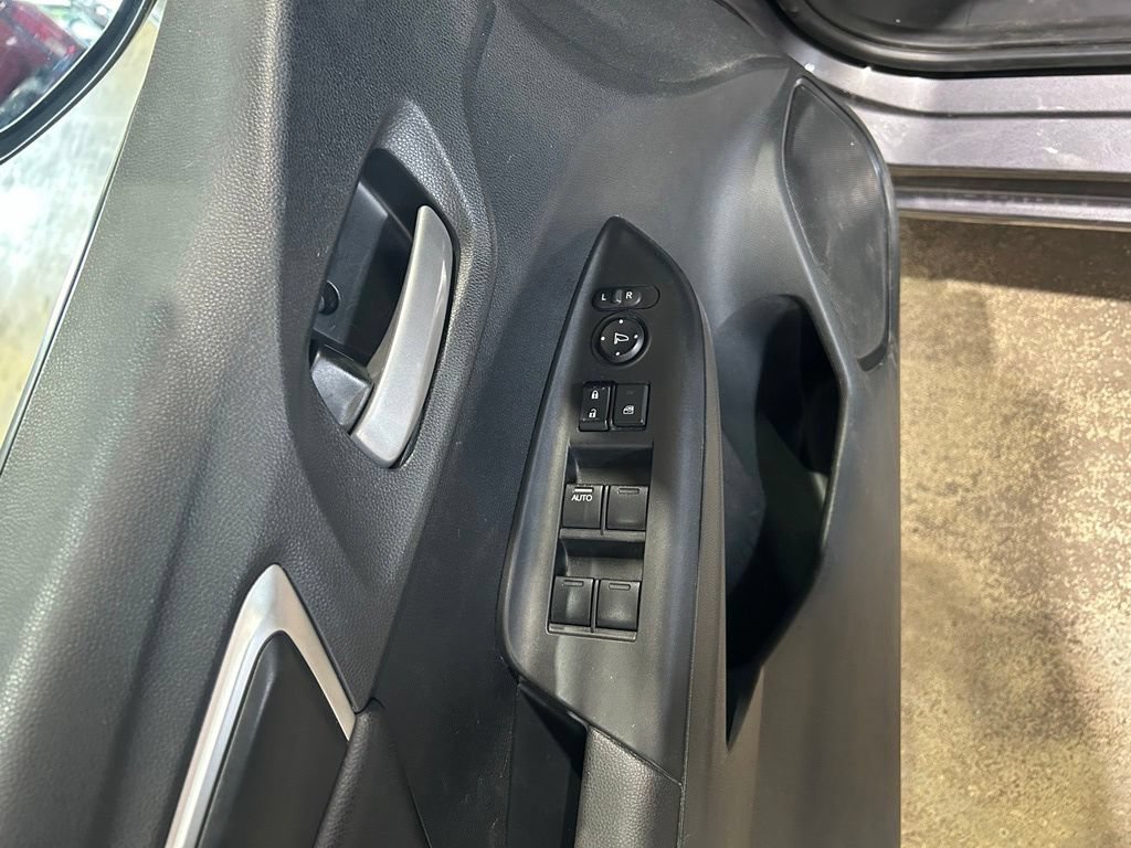 Used 2015 Honda Fit EX image 17