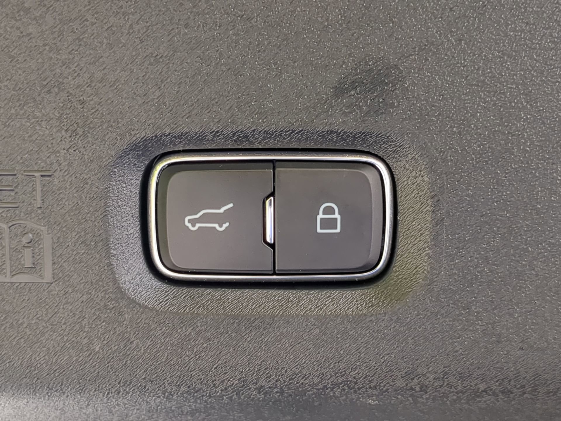 Certified 2025 Ford Expedition Platinum image 39