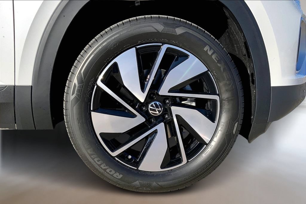 Used 2026 Volkswagen Atlas SE AWD/4WD image 13
