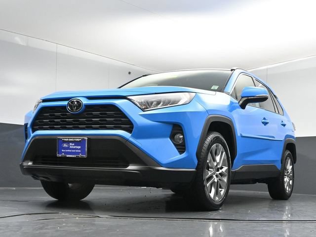 Used 2021 Toyota RAV4 XLE Premium AWD/4WD image 38
