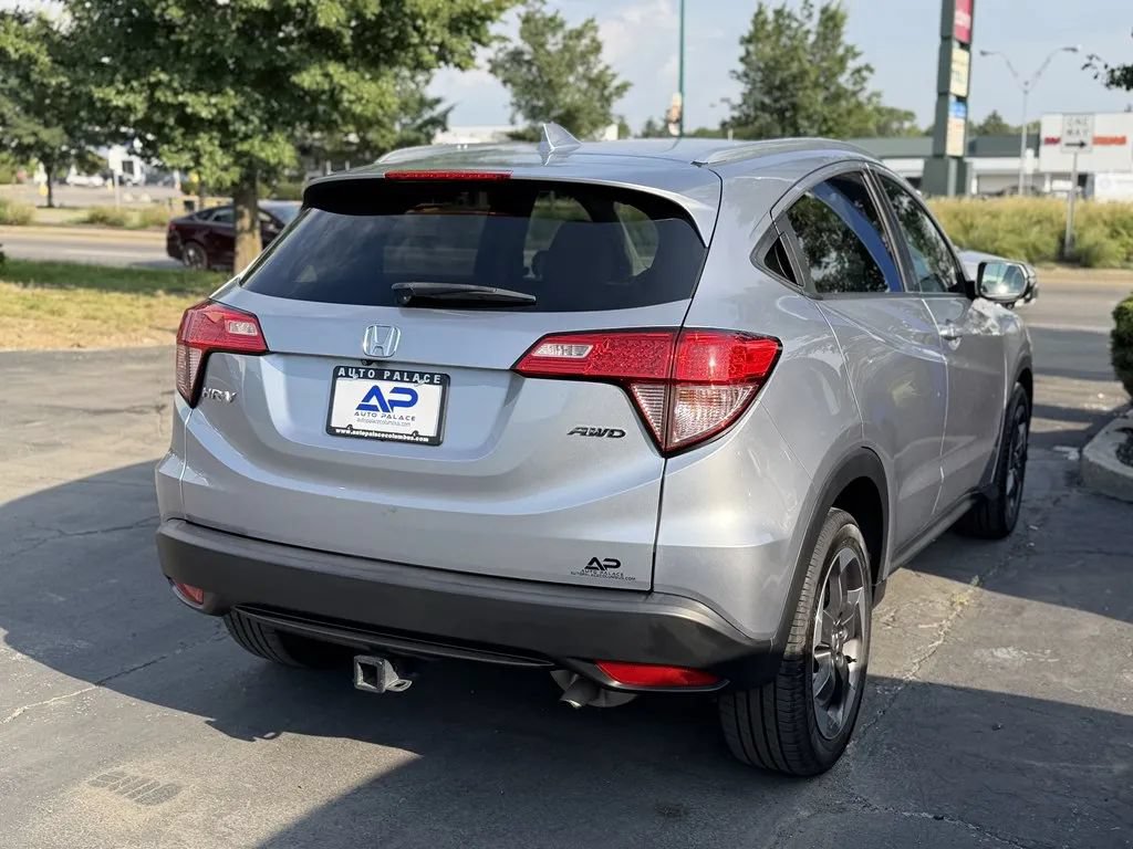 Used 2018 Honda HR-V EX-L image 6