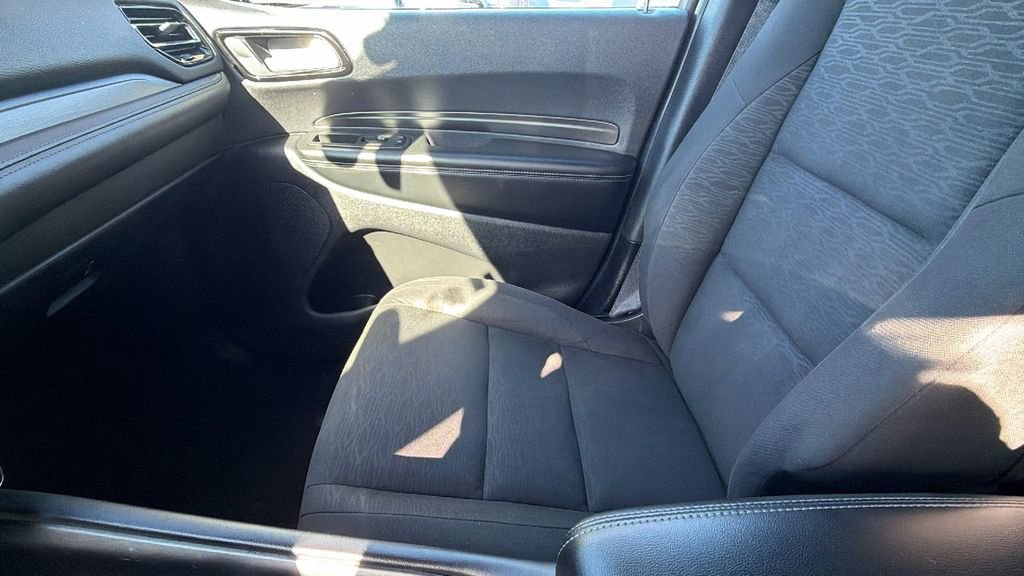 Used 2023 Dodge Durango SXT image 23