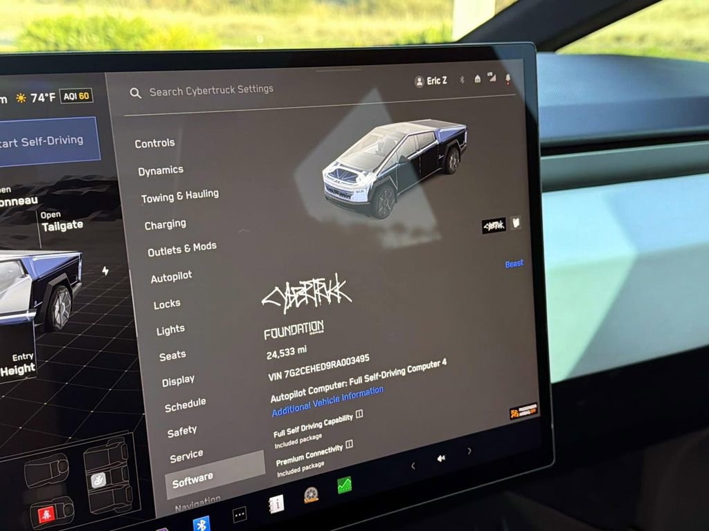 Used 2024 Tesla Cybertruck AWD Crew Cab image 22