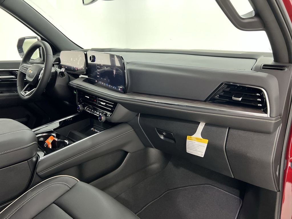 New 2025 Chevrolet Suburban Premier AWD/4WD image 27