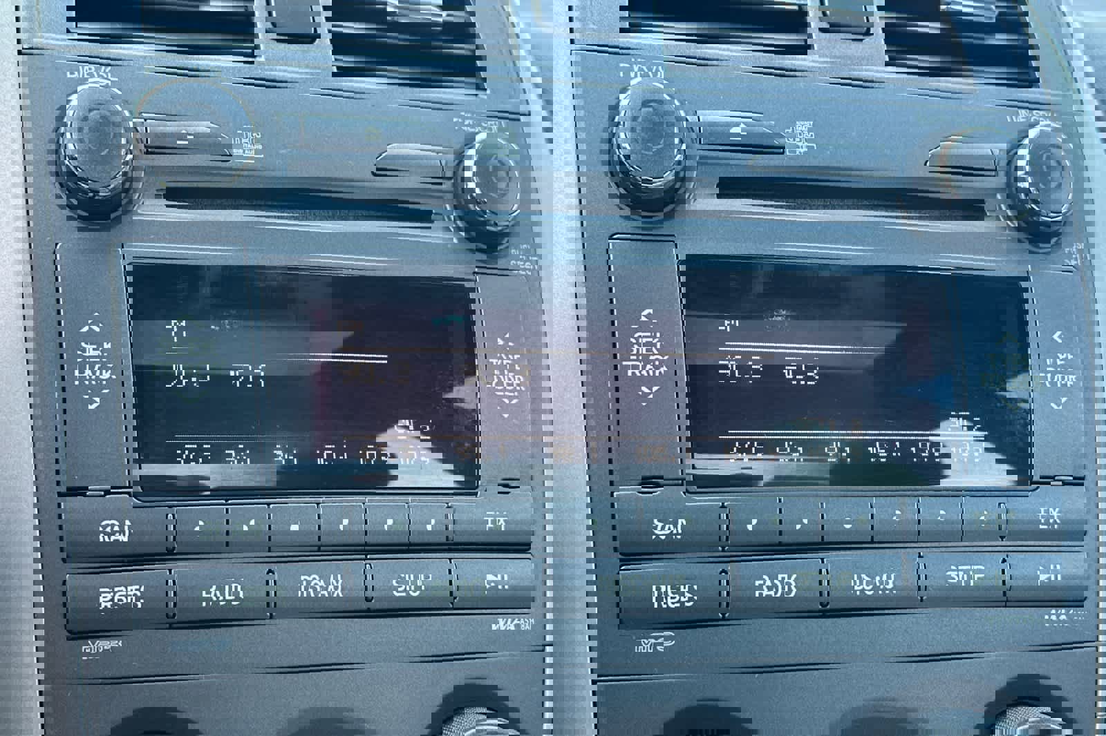 Used 2011 Toyota Corolla LE w/ Premium Pkg image 18