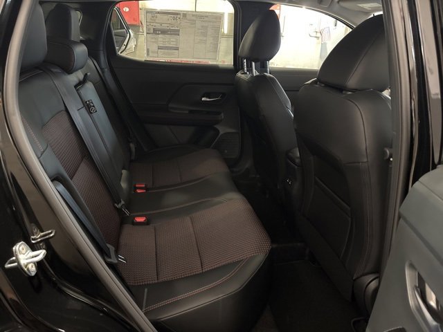 New 2025 Nissan Kicks SR image 14