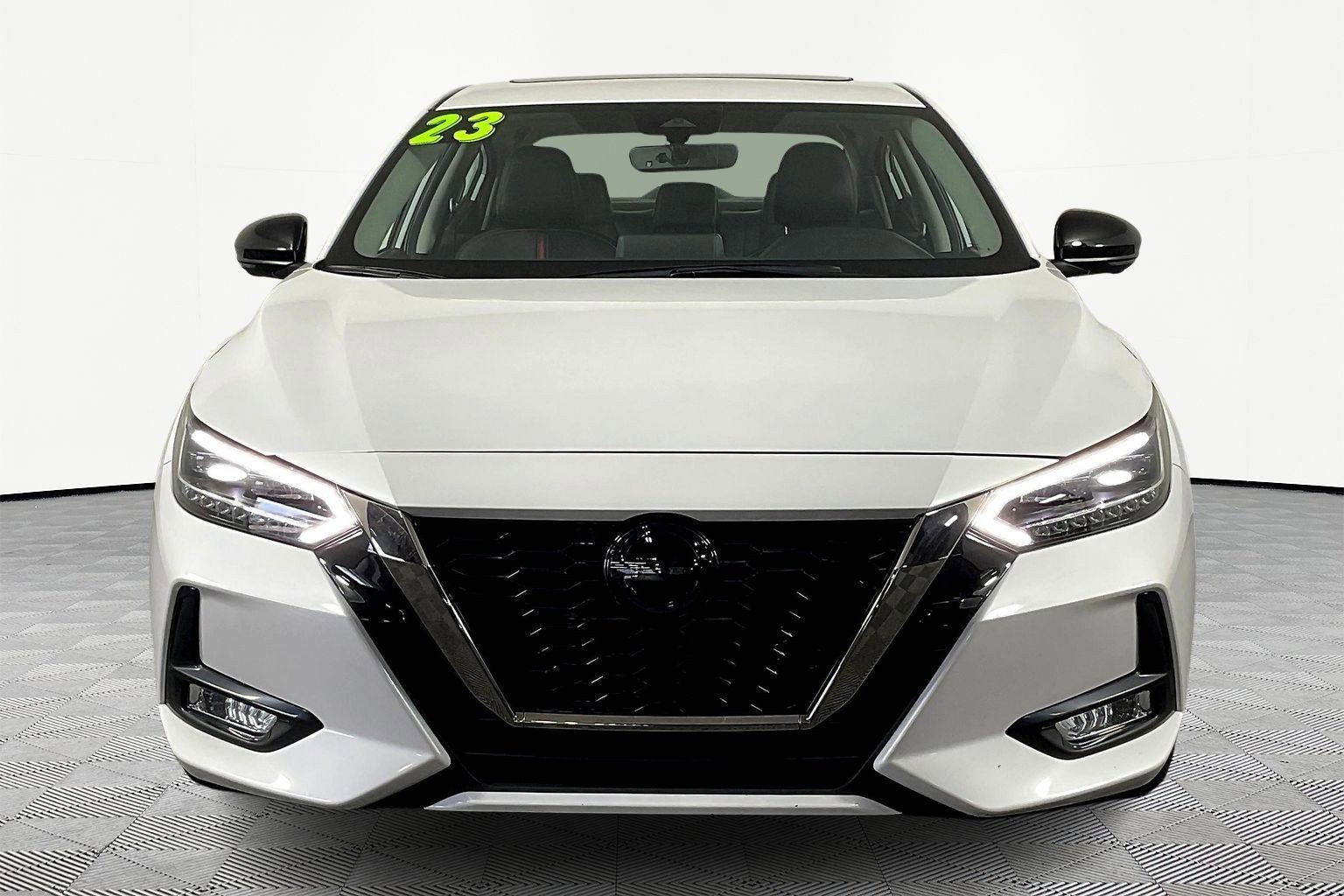 Certified 2023 Nissan Sentra SR w/ SR Premium Package image 2