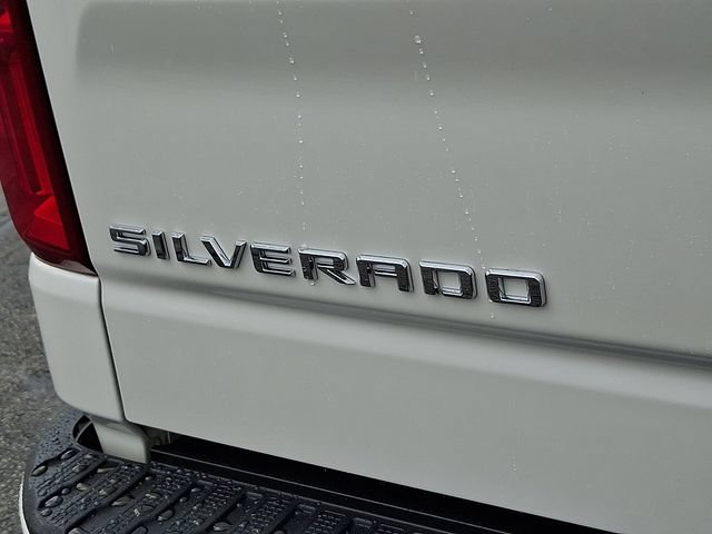 Used 2020 Chevrolet Silverado 1500 High Country w/ Technology Package AWD/4WD image 32