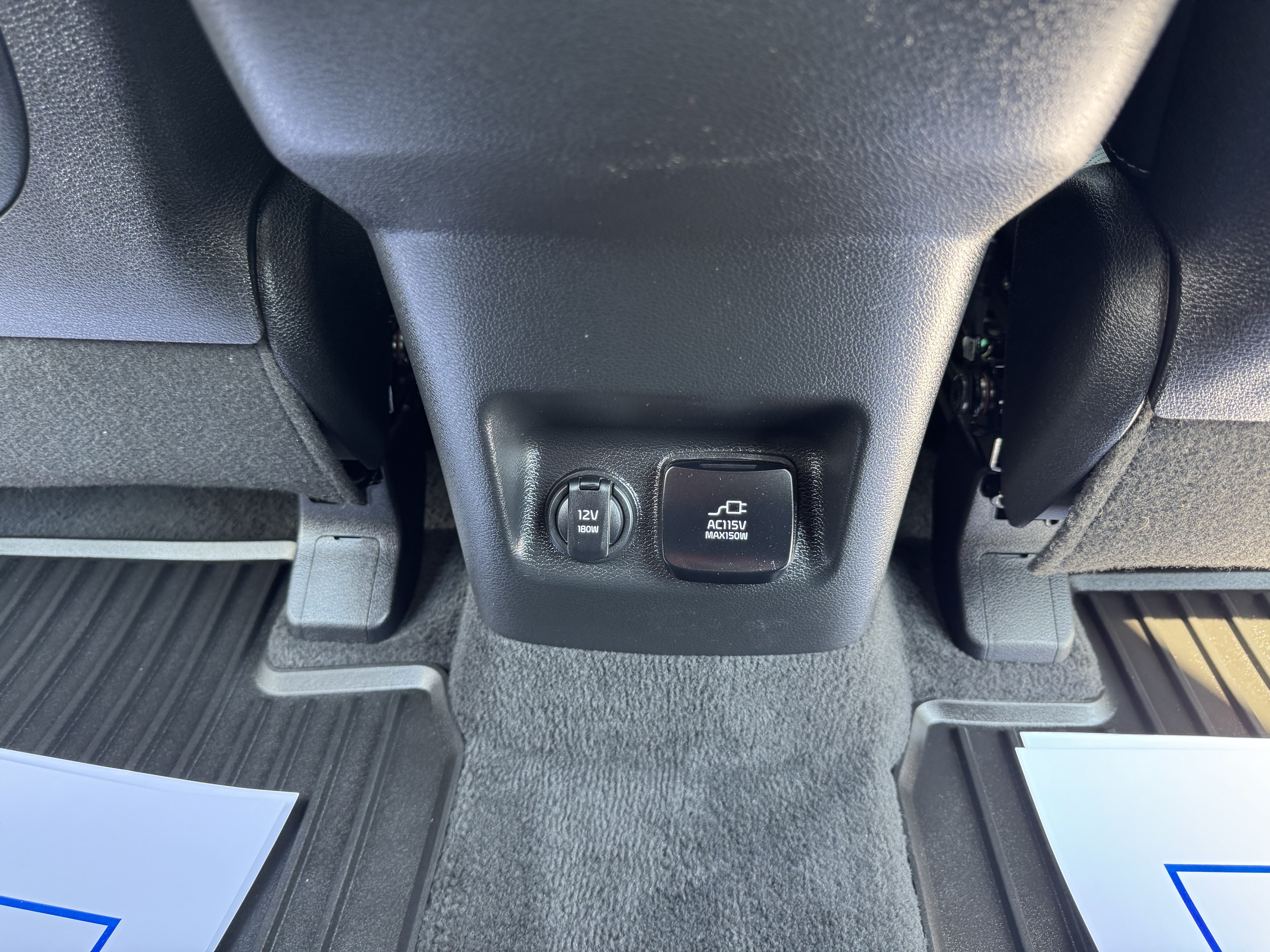 Used 2025 Kia Telluride SX Prestige AWD/4WD image 26