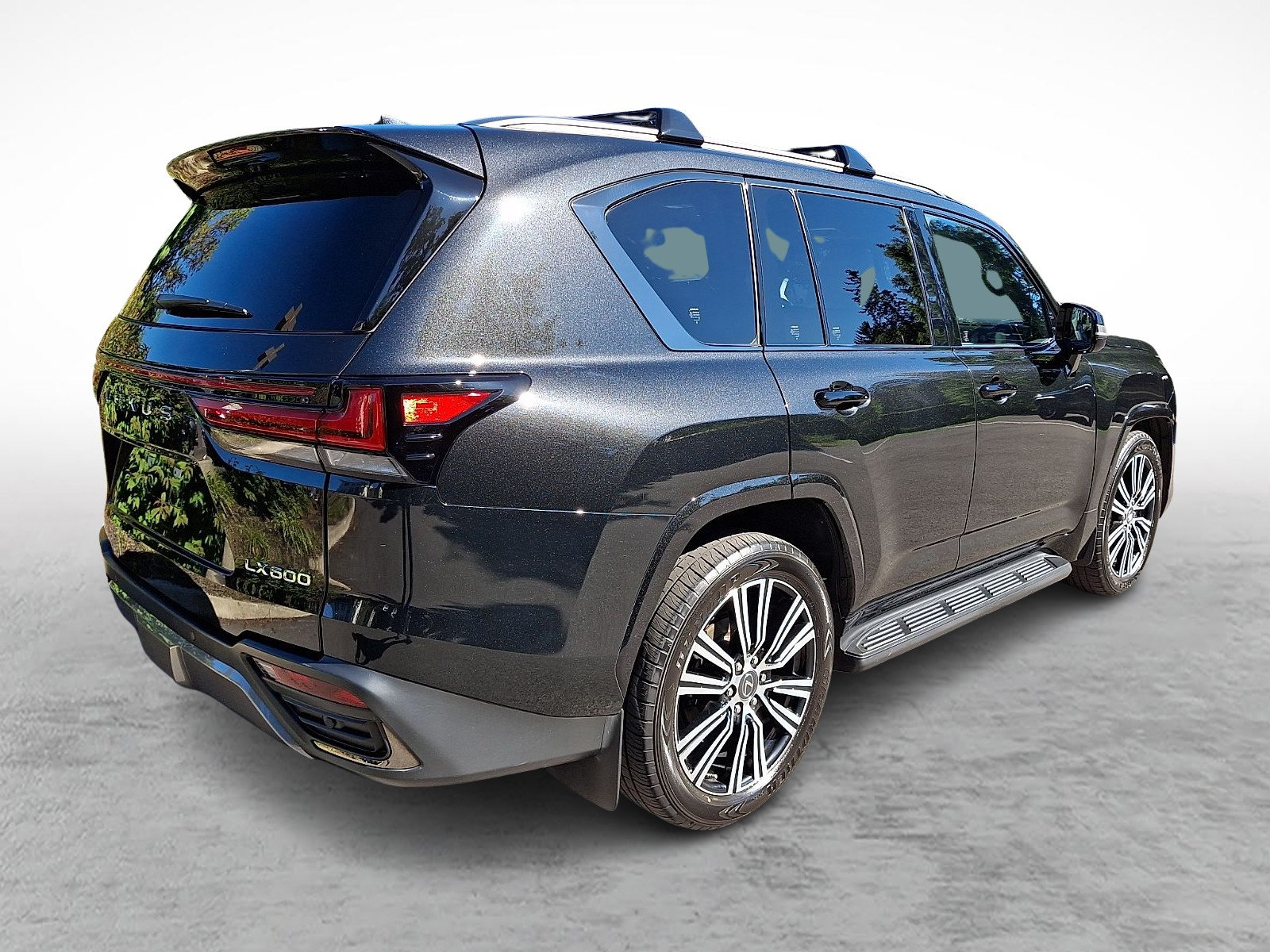 Certified 2023 Lexus LX 600 4WD w/ Appearance Package image 6