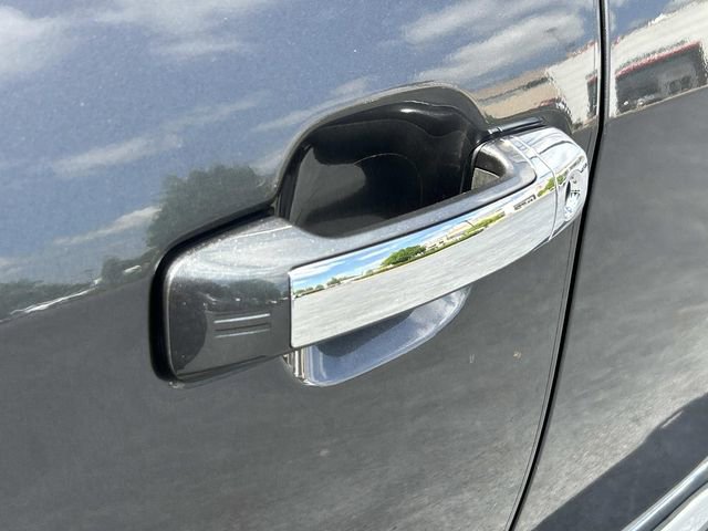 Used 2020 Toyota Sequoia Platinum AWD/4WD image 15