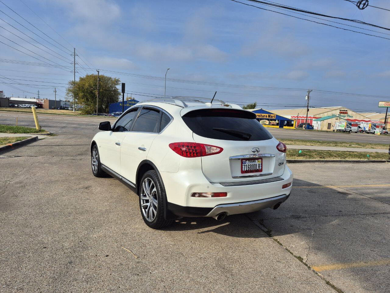 Used 2016 INFINITI QX50 2WD w/ Deluxe Touring Package image 8