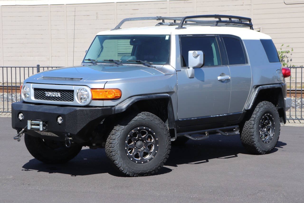 Used 2010 Toyota FJ Cruiser 4WD image 4