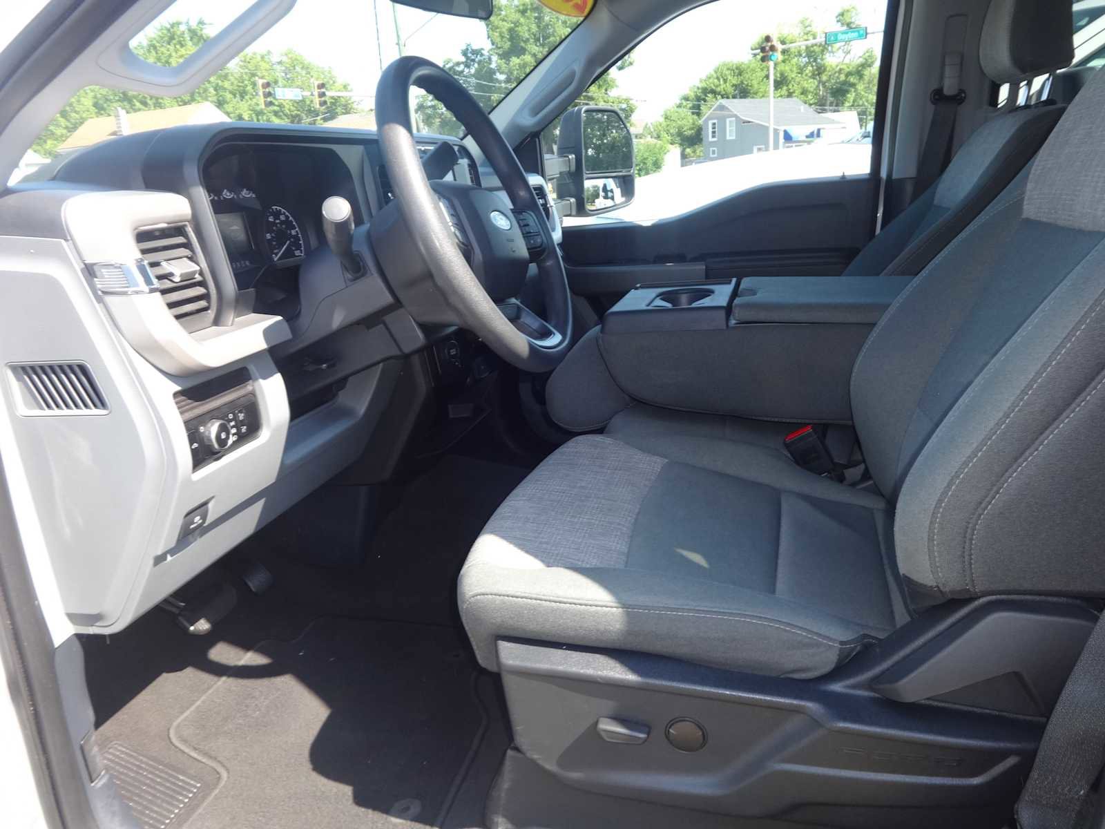 Used 2024 Ford F250 XLT image 13