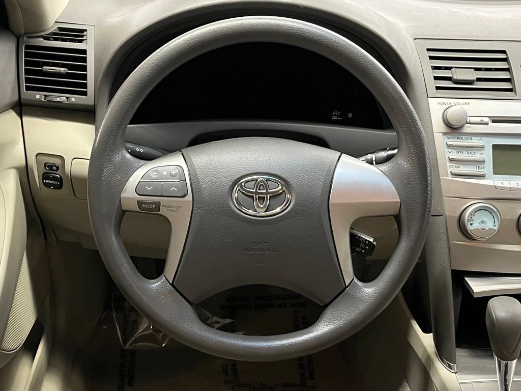 Used 2009 Toyota Camry LE FWD image 7