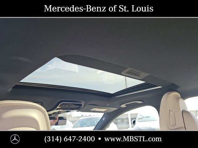 Used 2024 Mercedes-Benz C 300 Sedan image 12