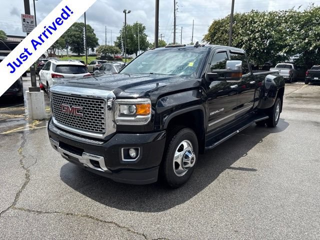 Used 2015 GMC Sierra 3500 Denali w/ Duramax Plus Package AWD/4WD image 7