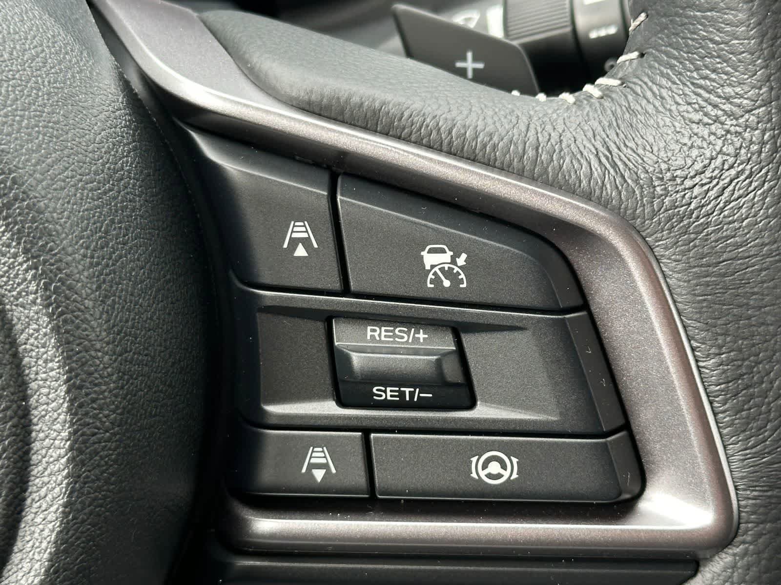 New 2026 Subaru Ascent Limited AWD/4WD image 30