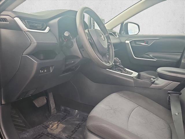 Used 2021 Toyota RAV4 XLE image 10