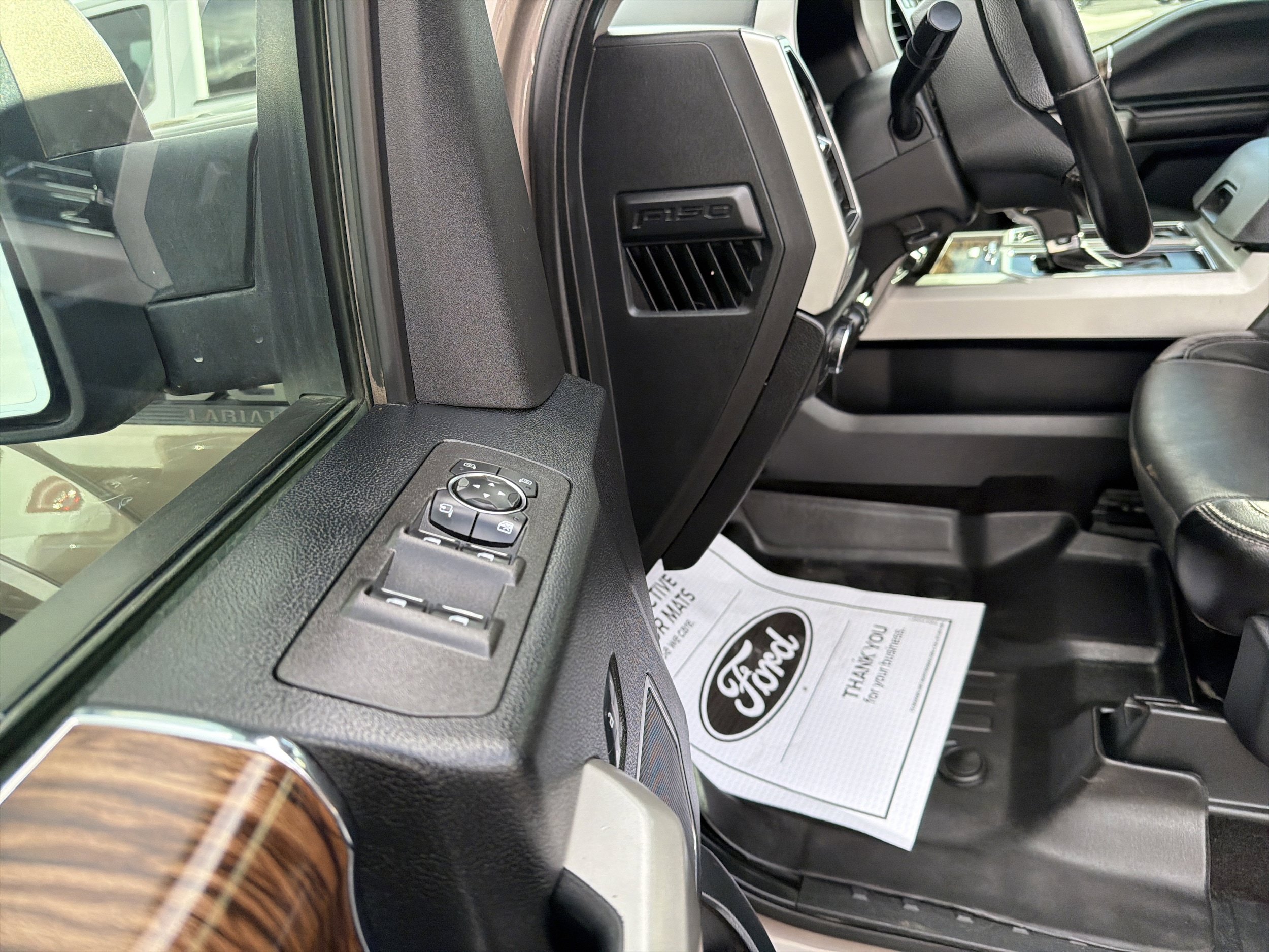 Used 2018 Ford F150 Lariat w/ Equipment Group 501A Mid AWD/4WD image 12