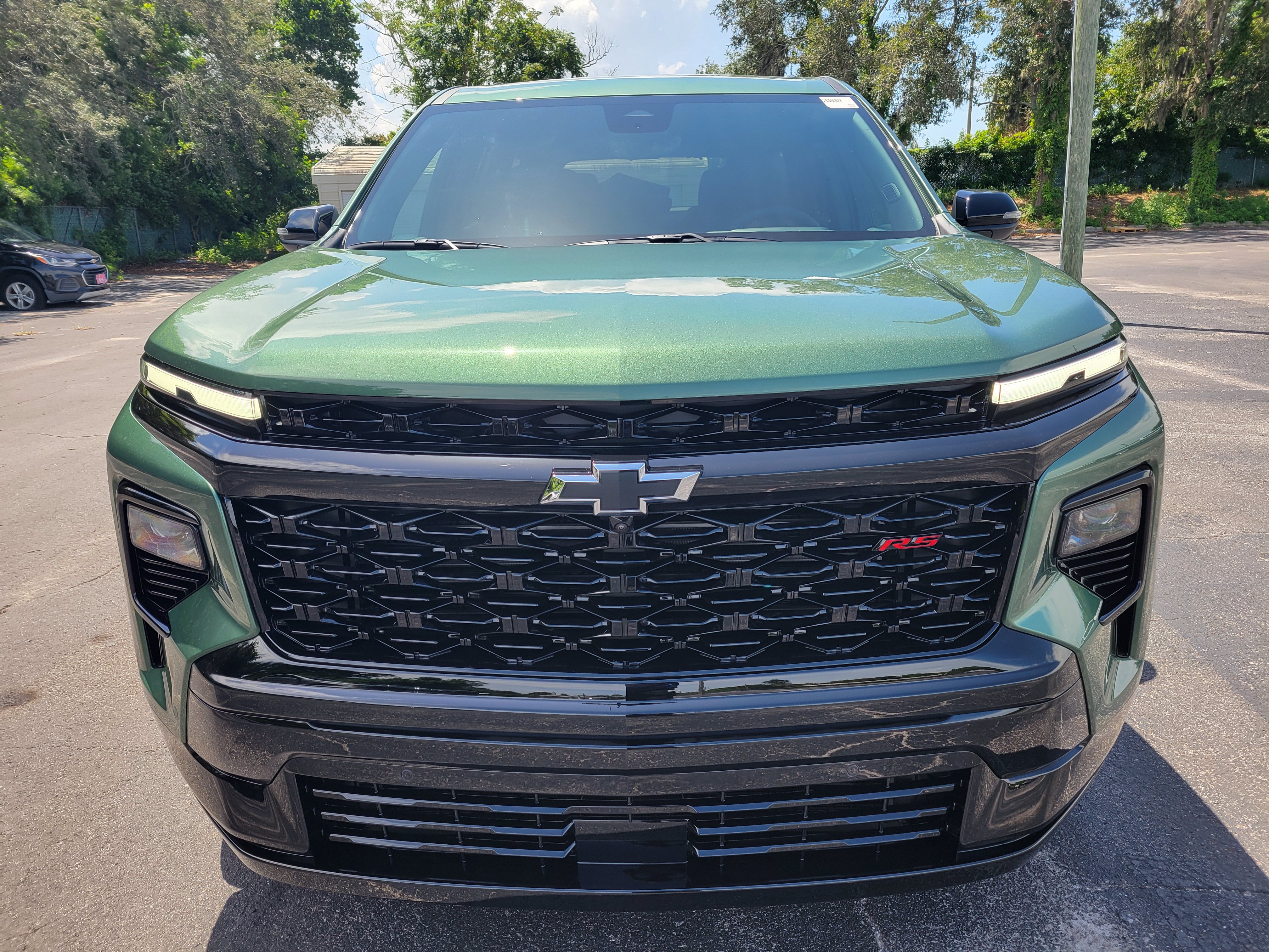 New 2027 Chevrolet Traverse RS w/ LPO, Floor Liner Package FWD image 2