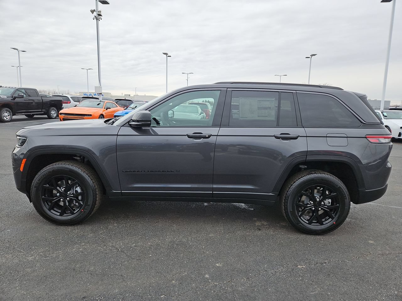 New 2026 Jeep Grand Cherokee Altitude AWD/4WD image 4