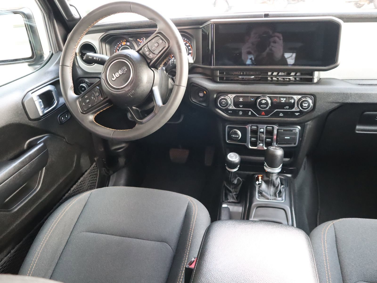 Used 2024 Jeep Wrangler Sport S image 37