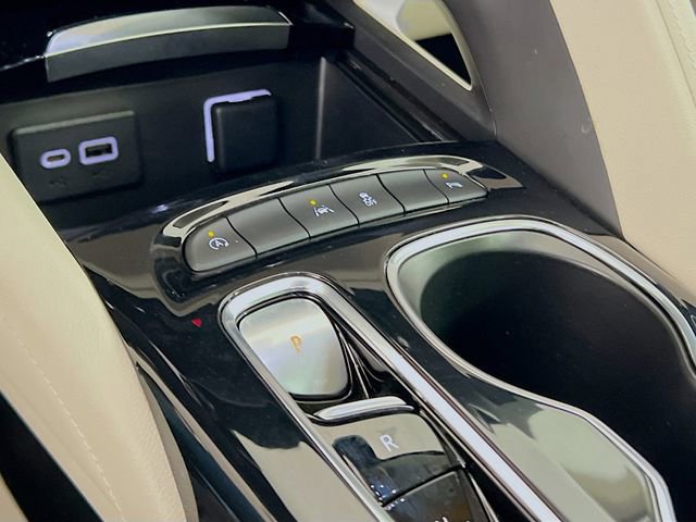 Used 2022 Buick Envision Essence w/ Safety Package image 16