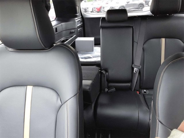 New 2026 MAZDA CX-70 3.3 Turbo w/ Premium Plus Pkg image 17