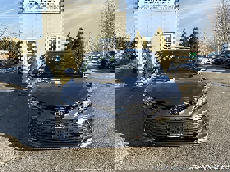 Used 2022 Toyota Camry LE image 2
