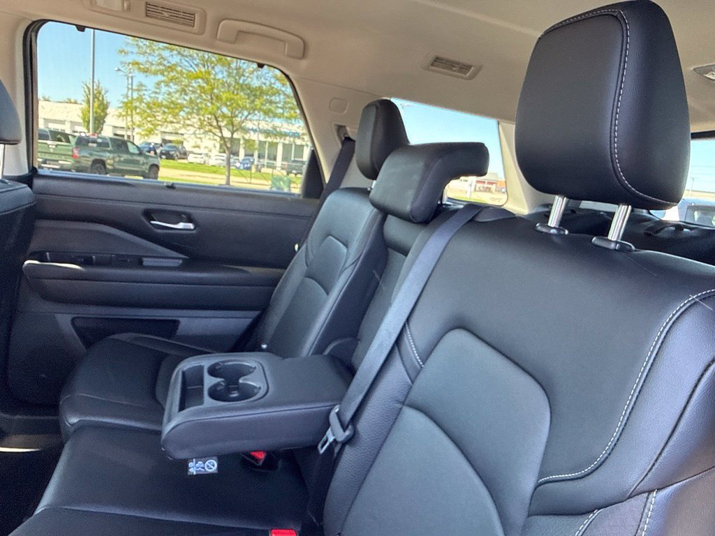 Certified 2023 Nissan Pathfinder SL AWD/4WD image 28