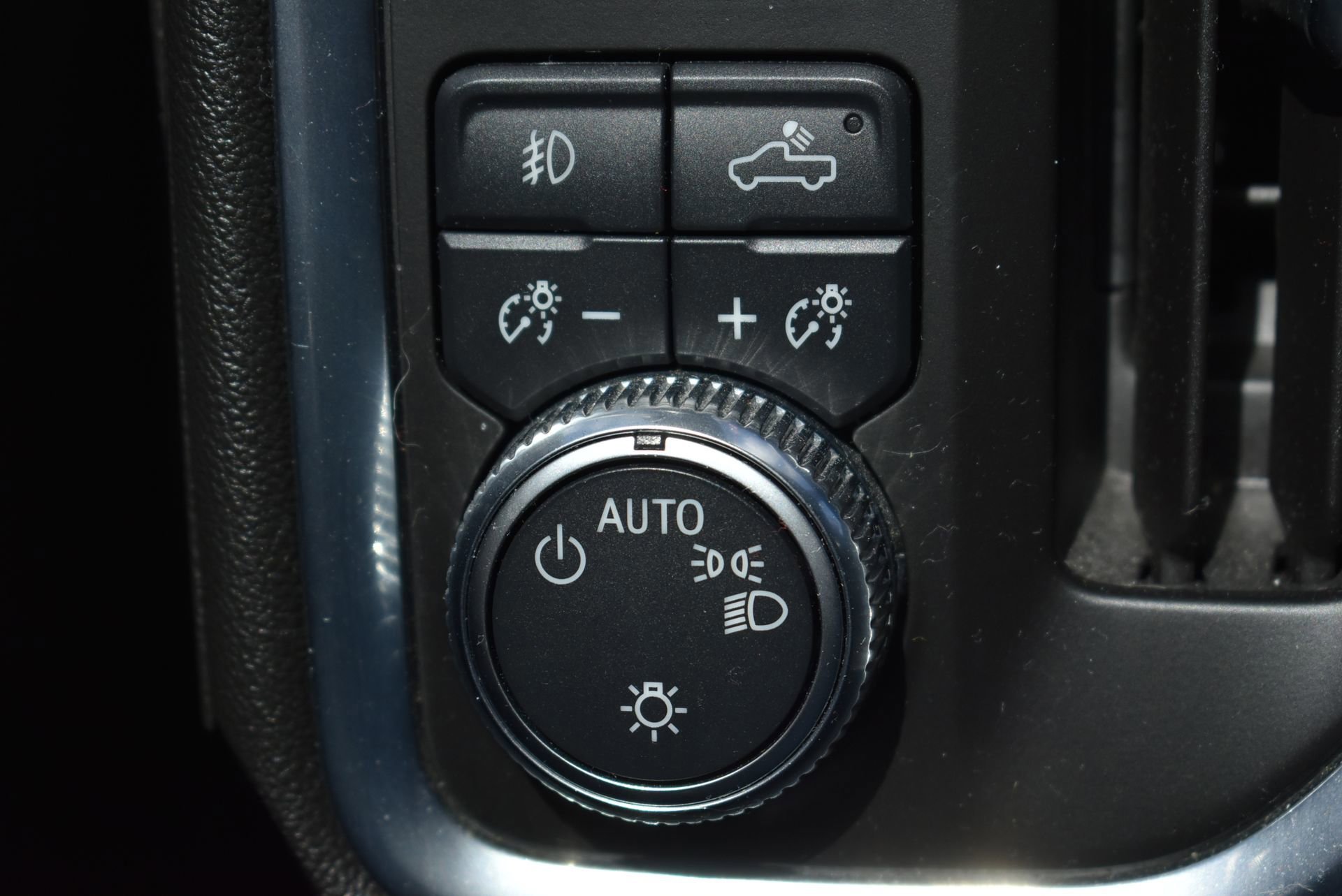 Used 2021 GMC Sierra 1500 Elevation image 21