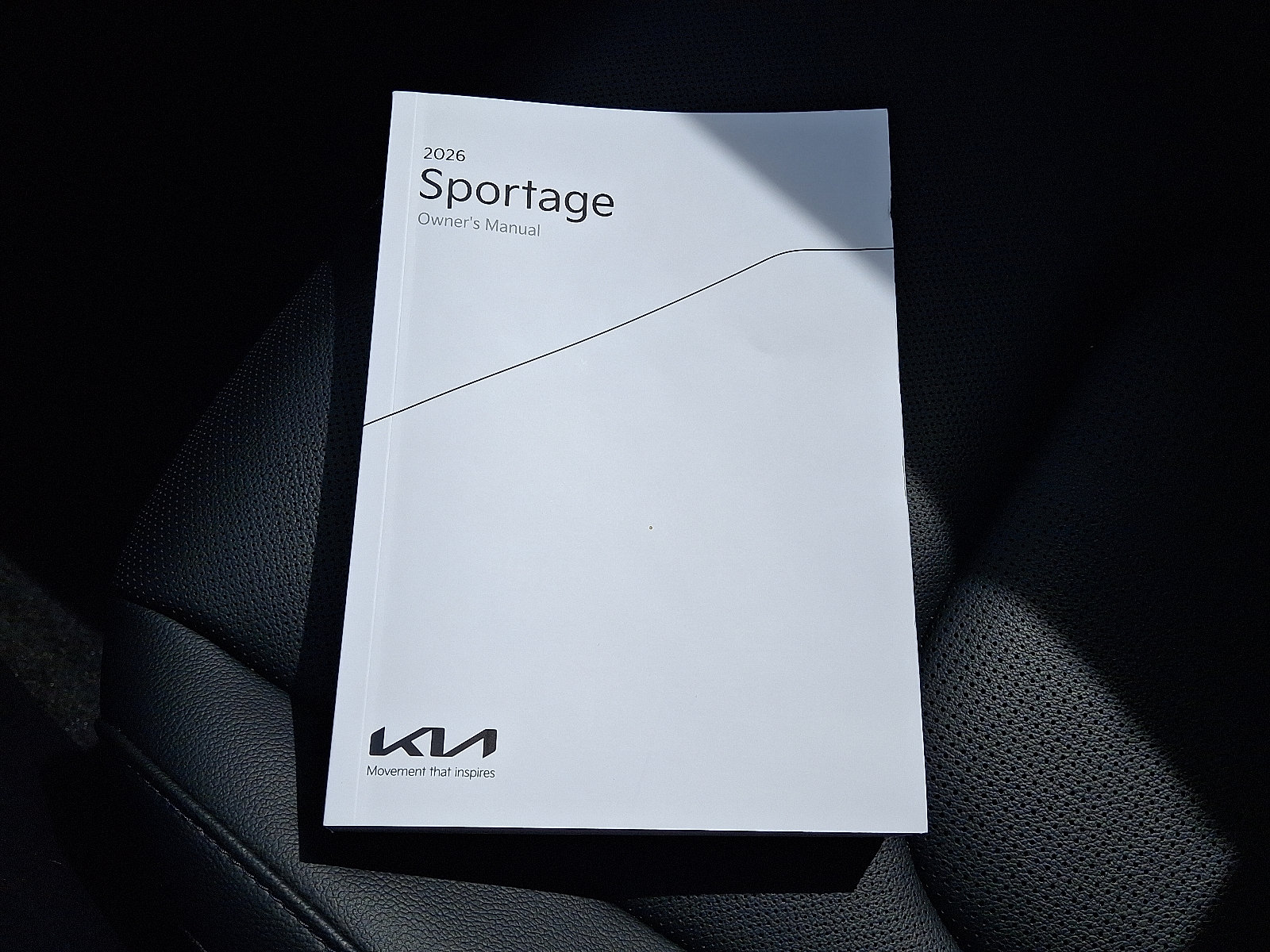 Used 2026 Kia Sportage EX AWD/4WD image 27