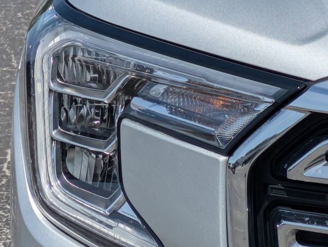 Used 2022 GMC Terrain SLT w/ Infotainment Package II FWD image 10