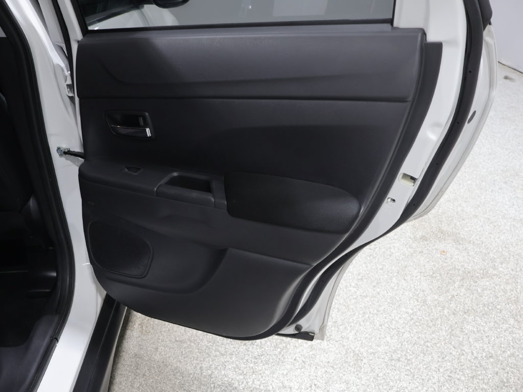 Used 2017 Mitsubishi Outlander Sport ES AWD/4WD image 19