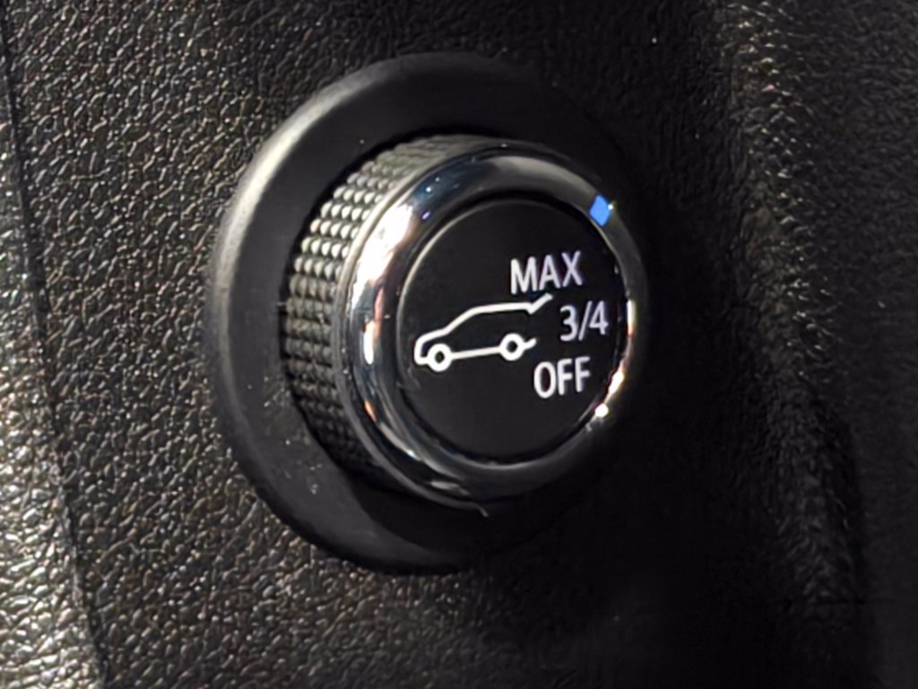 Used 2023 Cadillac XT4 Luxury AWD/4WD image 53