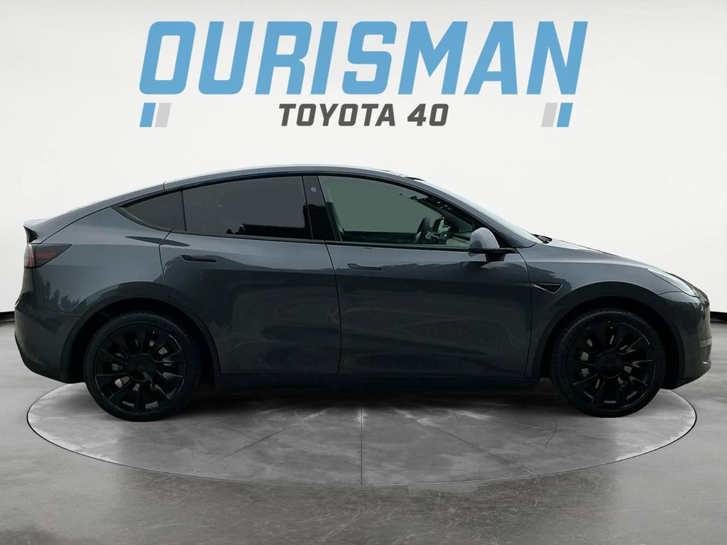 Used 2021 Tesla Model Y Long Range image 8