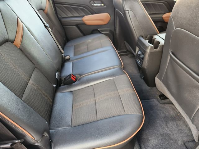 Used 2024 GMC Canyon AT4 w/ Technology Package AWD/4WD image 32