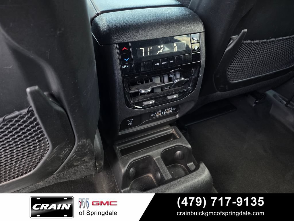Used 2023 Jeep Grand Cherokee L Laredo AWD/4WD image 27