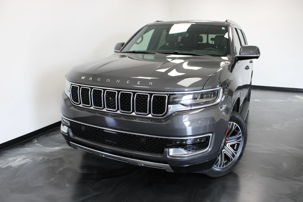 Used 2022 Jeep Wagoneer Series III w/ Rear Seat Entertainment Group AWD/4WD image 3