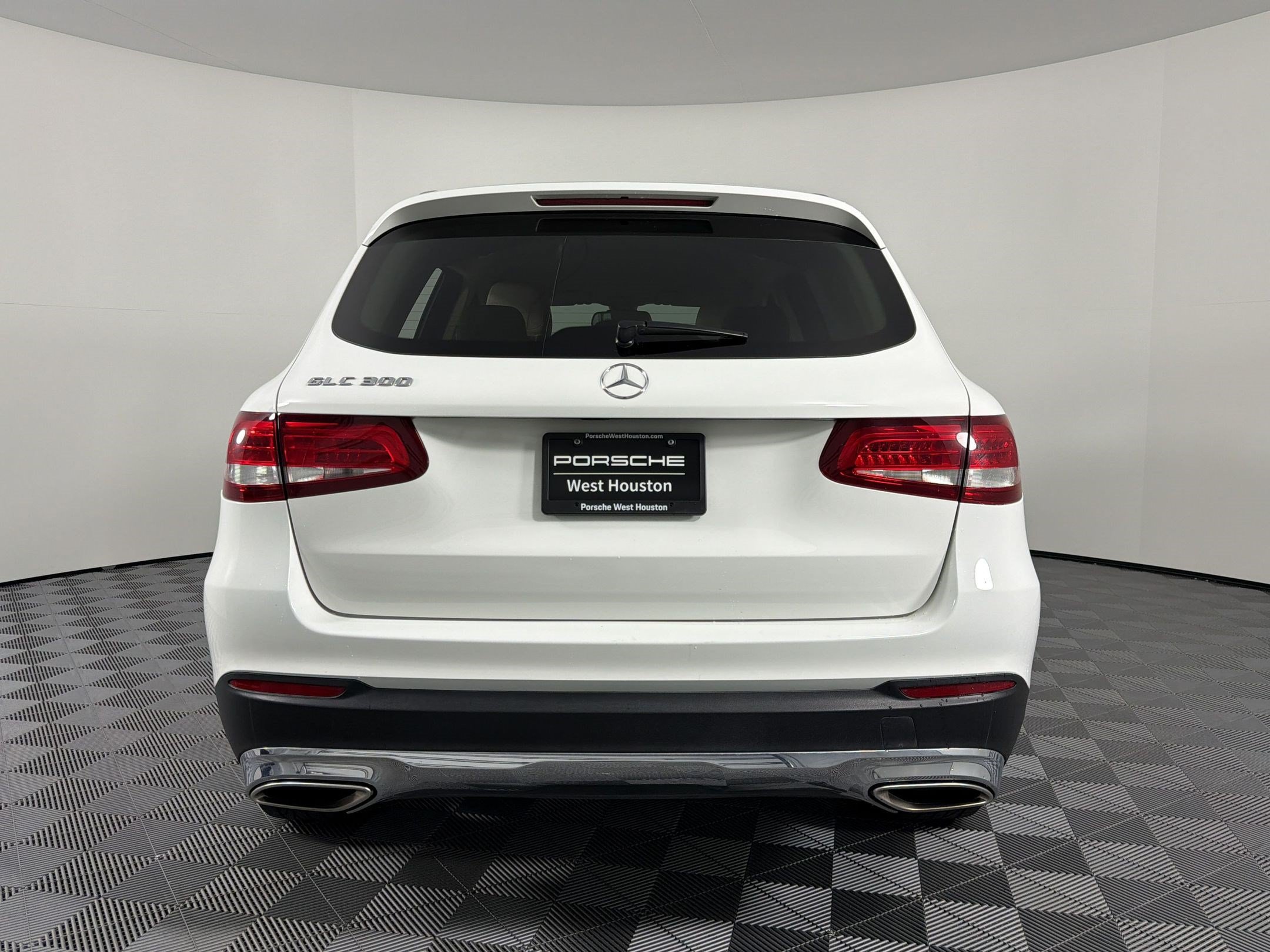 Used 2017 Mercedes-Benz GLC 300 image 10