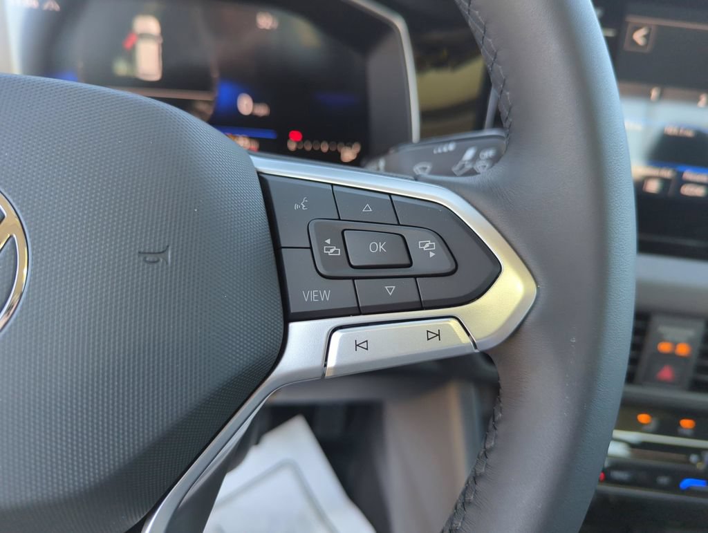 New 2026 Volkswagen Jetta SE FWD image 38