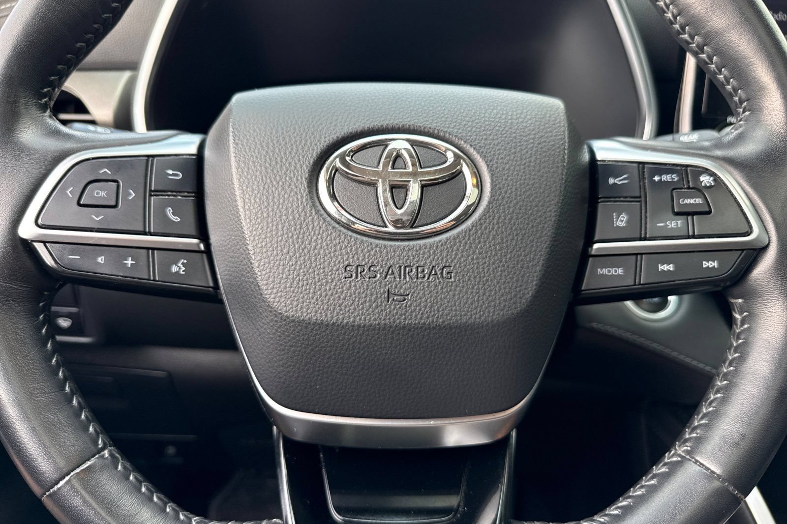 Used 2020 Toyota Highlander Limited AWD/4WD image 22