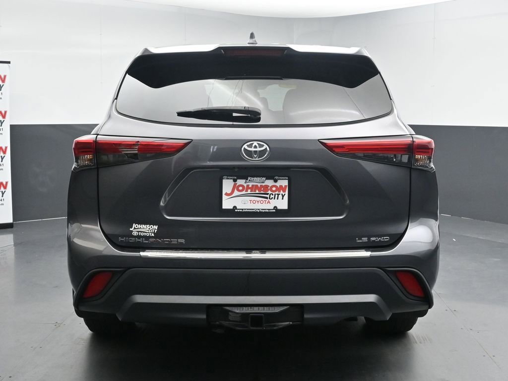 Used 2020 Toyota Highlander LE AWD/4WD image 8